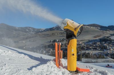 智能造雪：节能的造雪系统和ABB Ability能效管理云平台联动，监测和优化能耗.jpg